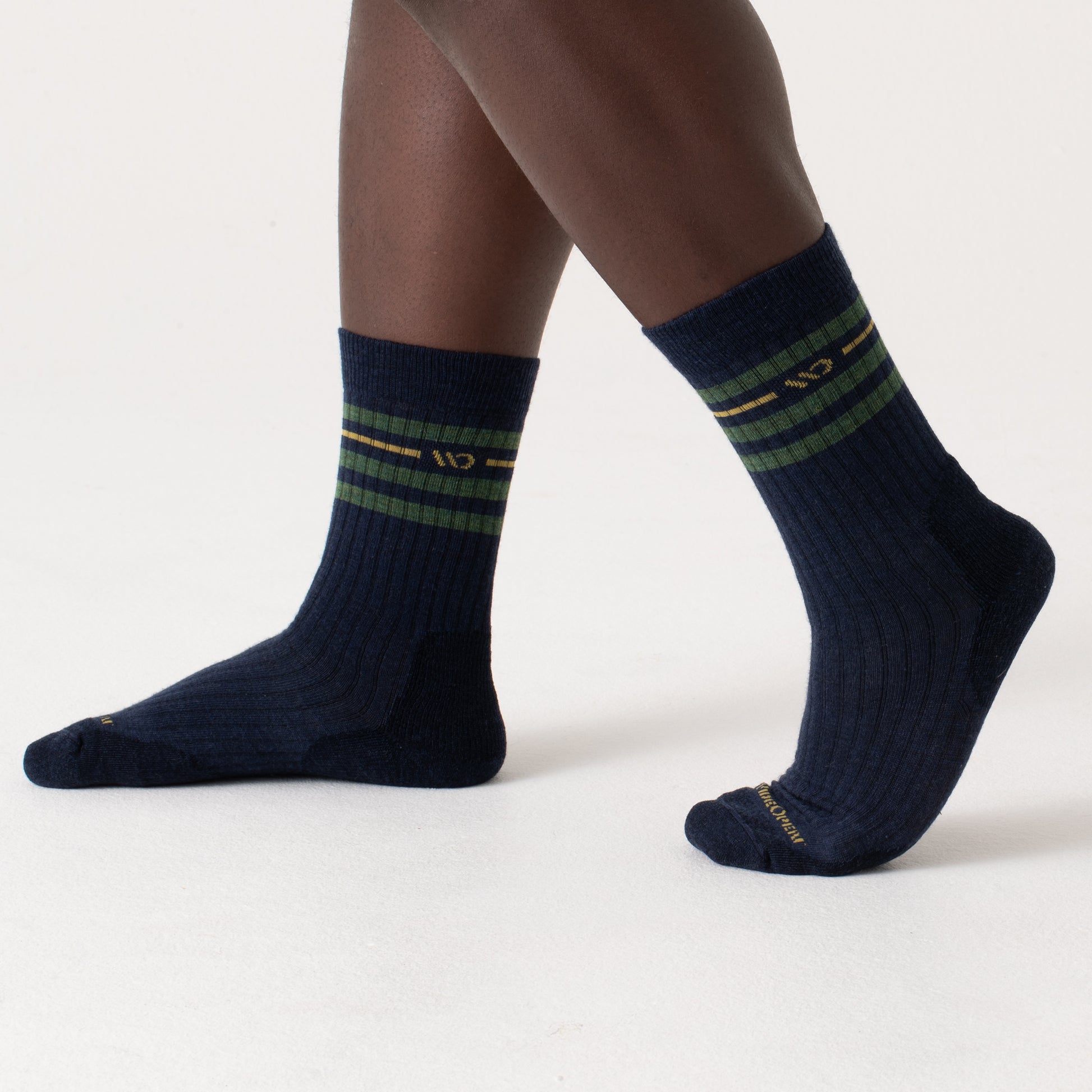 Wide Open Socks 9002 Denim on model